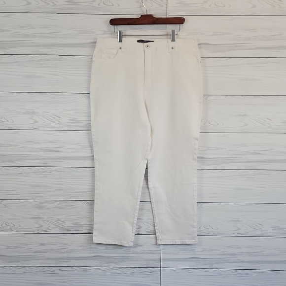 Gloria Vanderbilt Amamda Women's Jeans - White Size 18 Short - Picture 1 of 13
